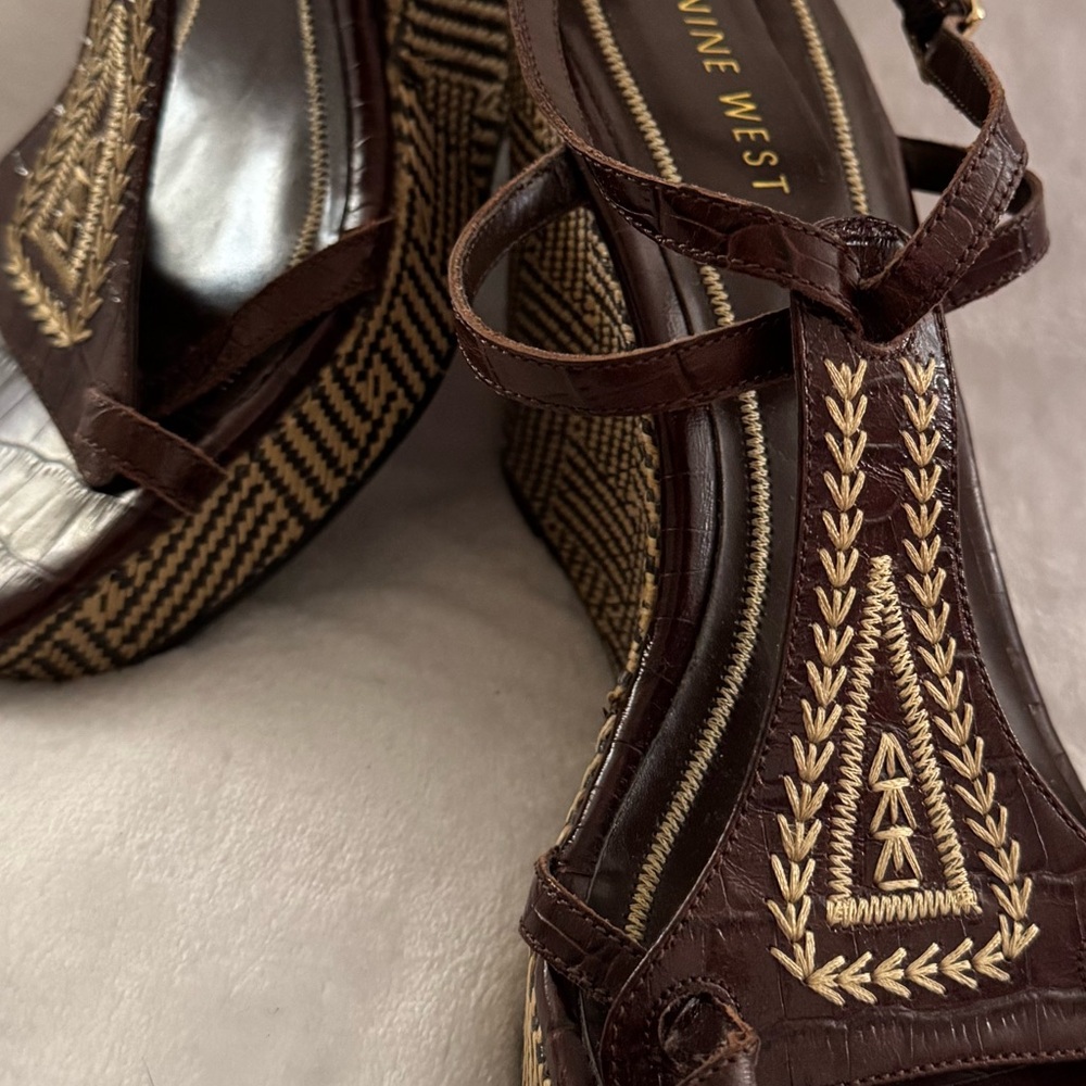 Nine West Dark Brown Wedge Sandals with Tan Accents